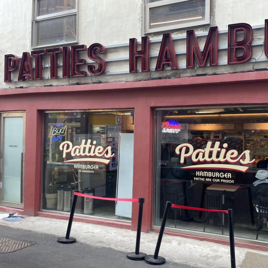 [New in Town] Patties brings flame-grilled burgers to Euljiro