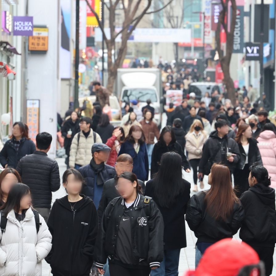 Myeong-dong bustles again as retail shops fill up