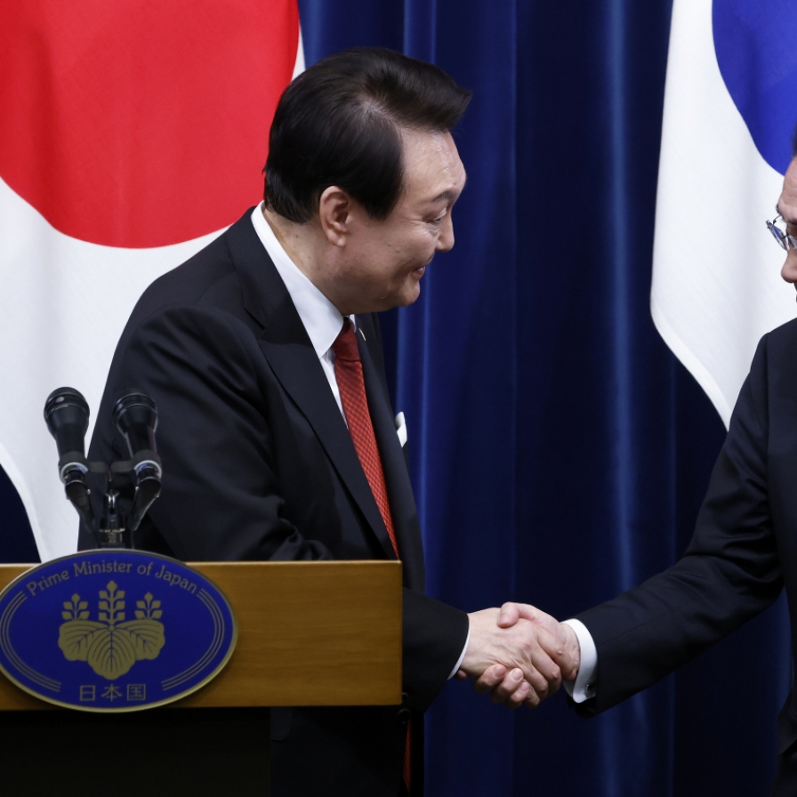 S. Korea, Japan, China to hold 1st summit in 4 1/2 years to discuss cooperation