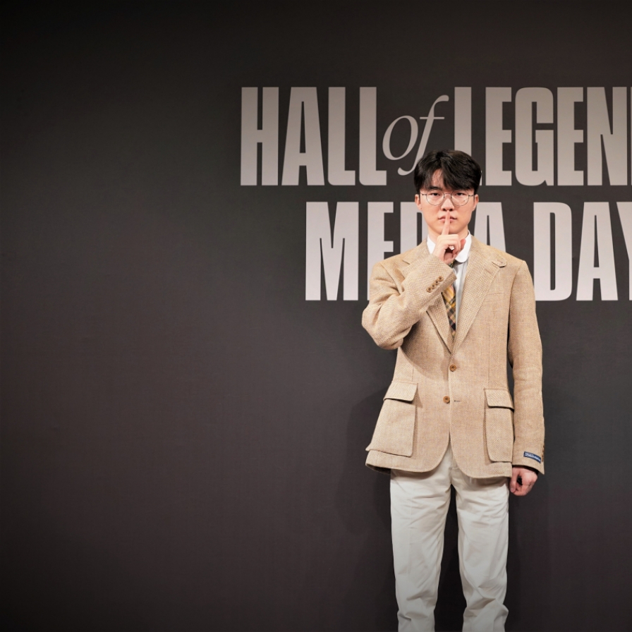 Faker makes history again with Hall of Legends induction