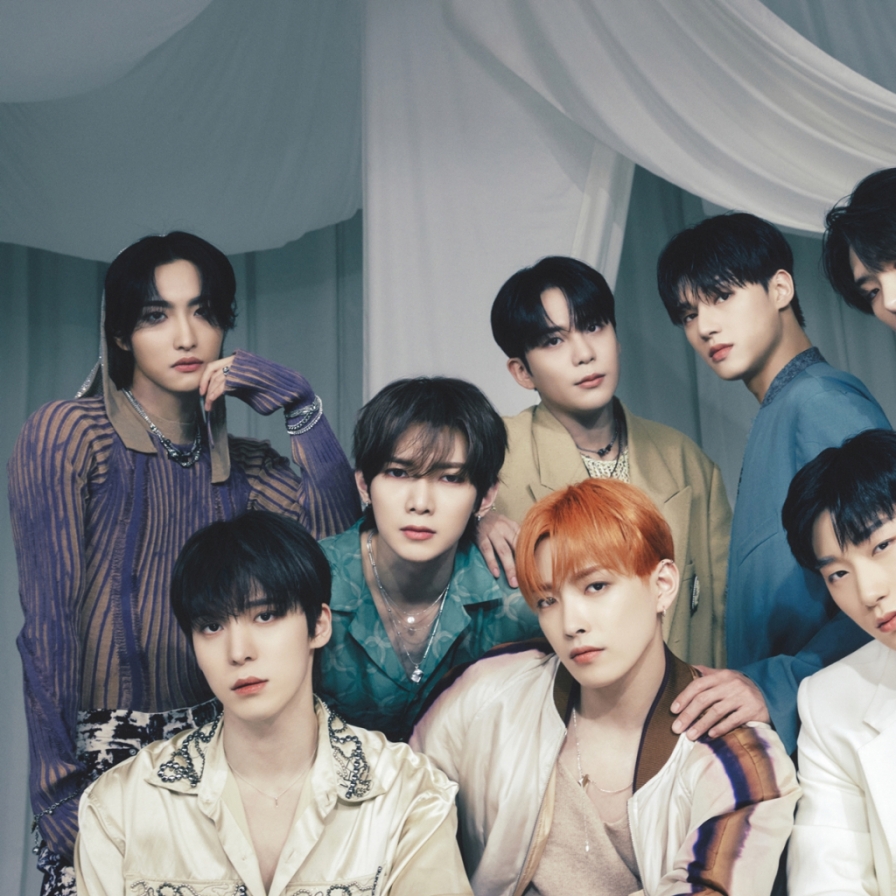 Ateez lands at No. 2 on Billboard 200