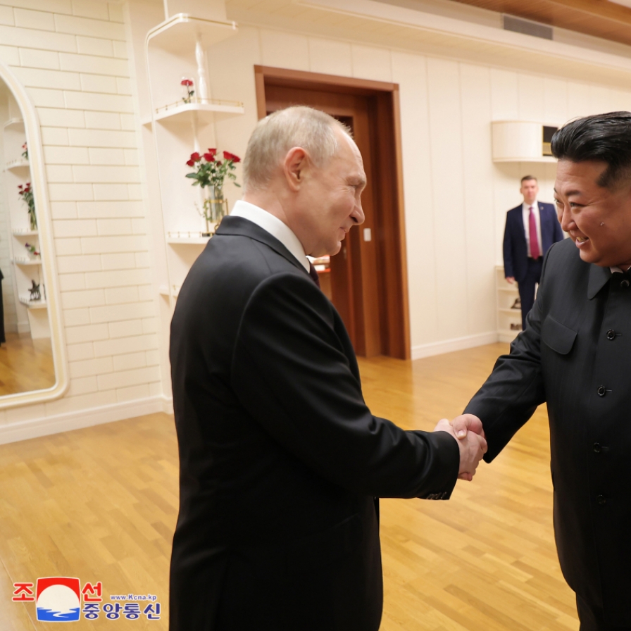 Putin, N. Korea's Kim start summit talks amid concerns over deepening military cooperation