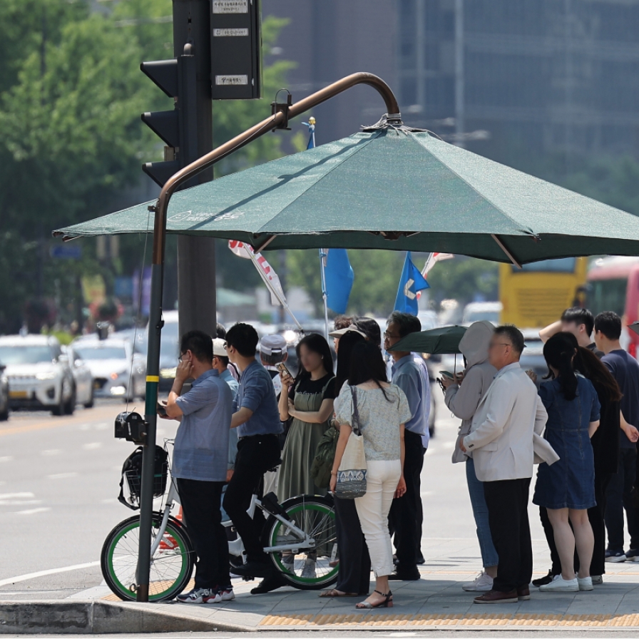 Korea hit by hottest June day on record