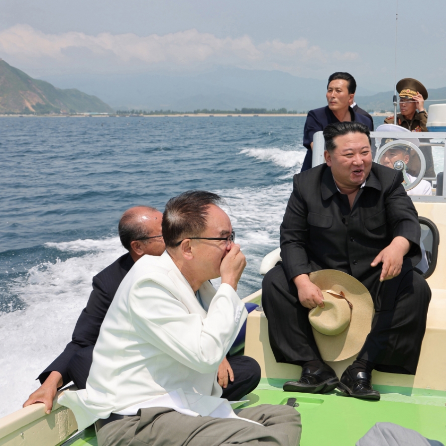 N. Korea's Kim calls for developing offshore aquaculture during Sinpho visit