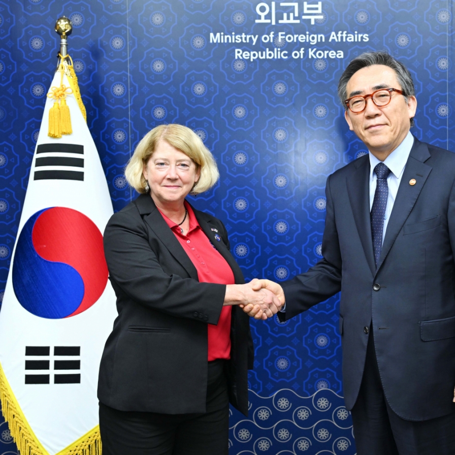 FM Cho expresses hope for cooperation between S. Korea's new space agency, NASA