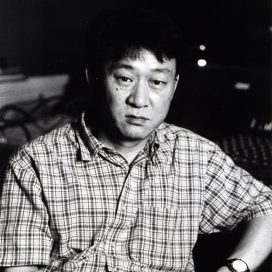 'Morning Dew' singer Kim Min-gi, founder of iconic Hakchon, dies at 73