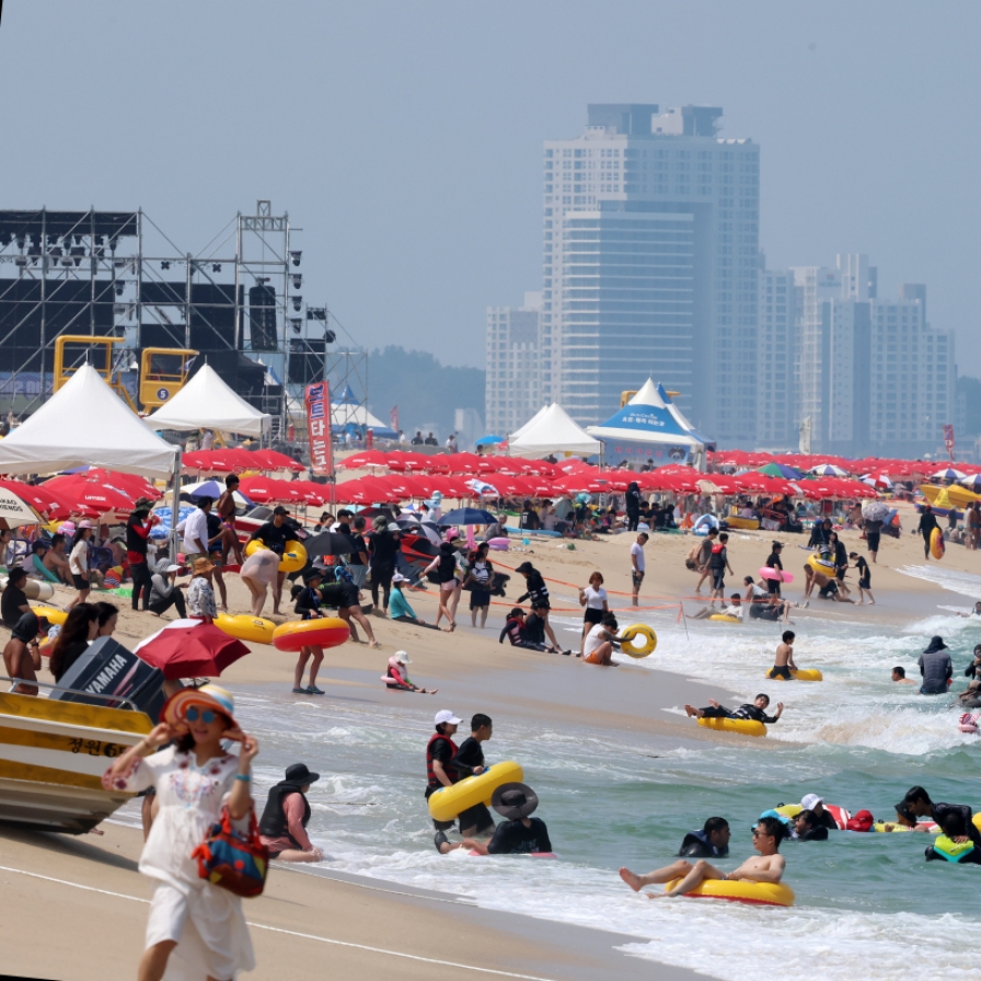 Korea sizzles as temperatures soar to 40 C for first time since 2019