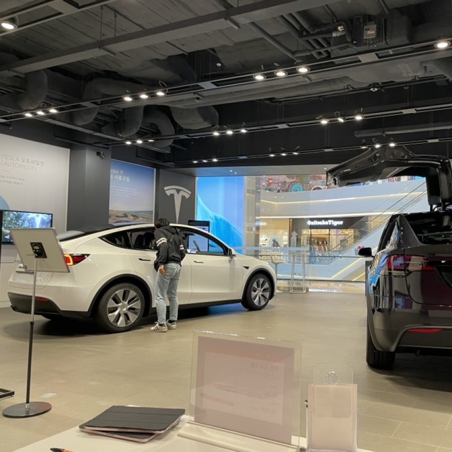 [KH Explains] Will battery brand awareness influence EV shoppers in Korea amid safety concerns?