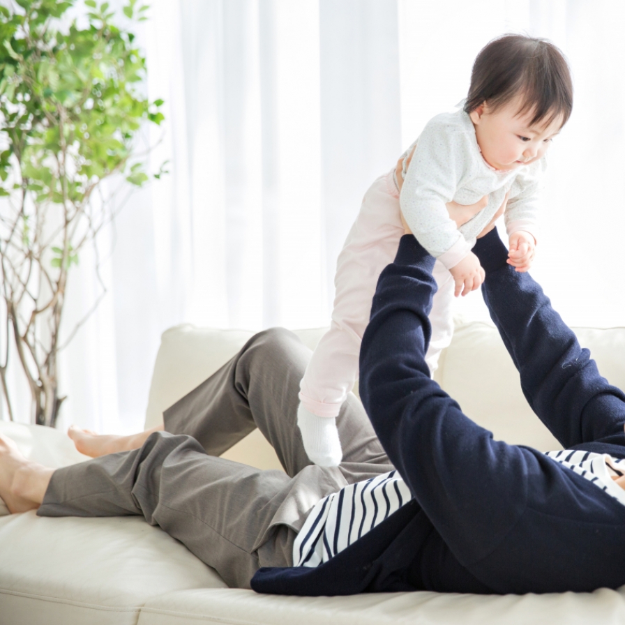 More dads taking paternity leave while fewer Koreans get married