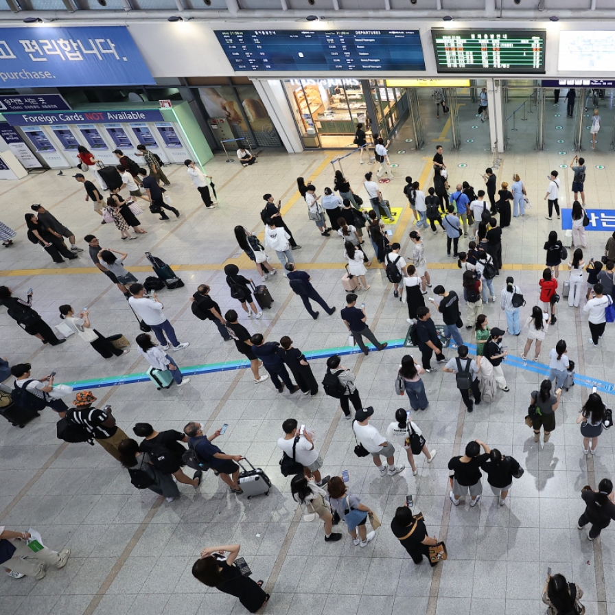 Over 1 million train fare evasions since 2019: data