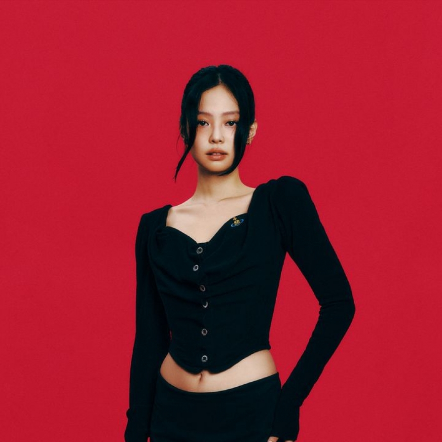 Jennie partners with Columbia Records for solo comeback in October