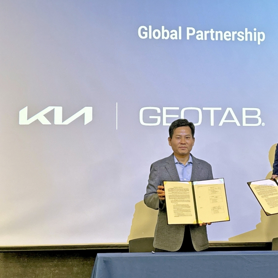 Kia joins forces with Geotab, 42dot to streamline PBV fleet management