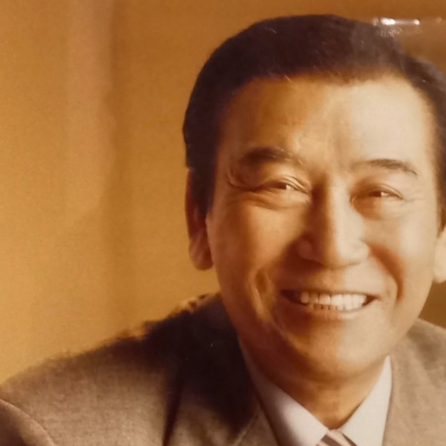 Renowned former weathercaster Kim Dong-wan dies at 89