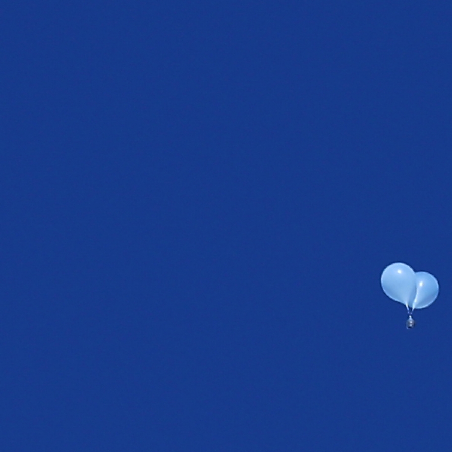 S. Korean military vows 'stern' measures should N. Korea cross the line with balloon campaign