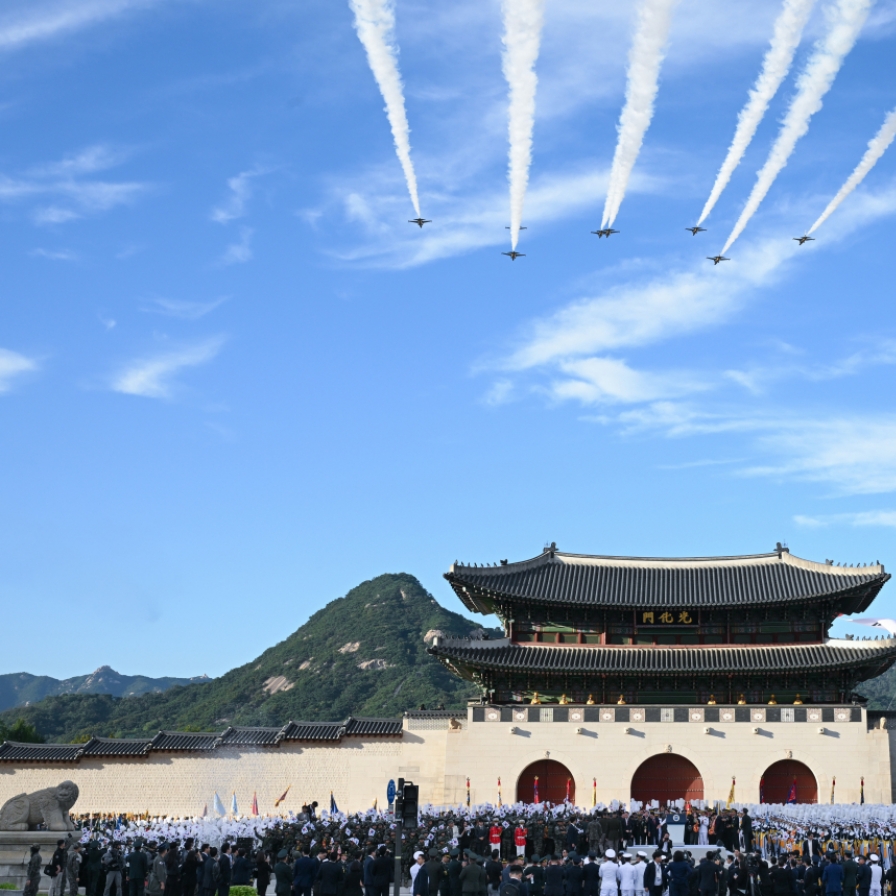 North Korean trash balloons cross border day after Seoul military parade