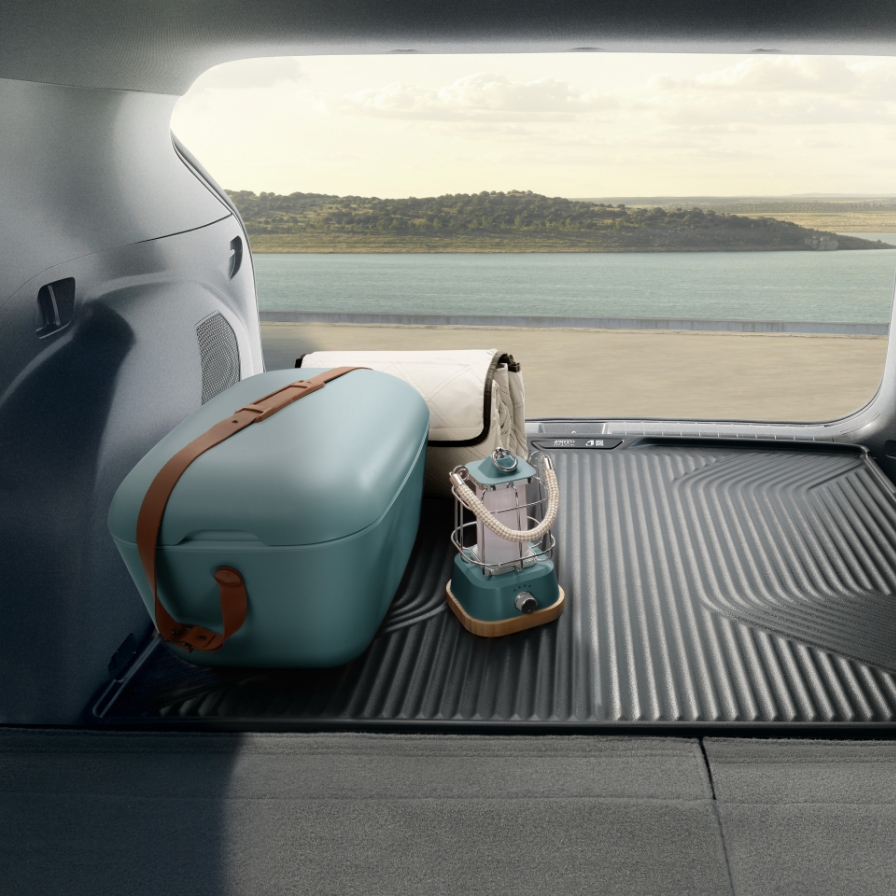 [Photo News] Kia turns ocean trash into trunk liner