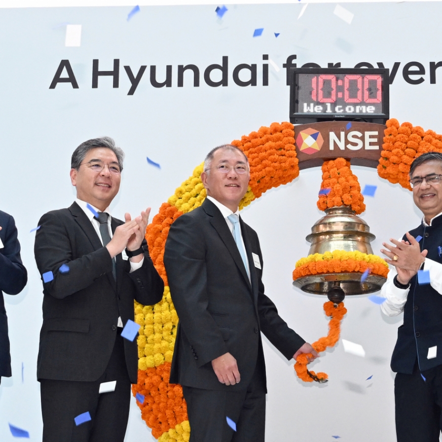 [Hello India] Hyundai Motor makes landmark stock debut in India