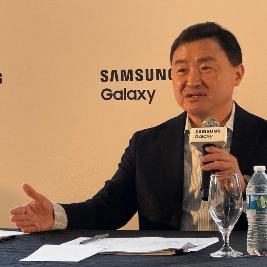 Samsung mobile chief upbeat on Galaxy S24 sales