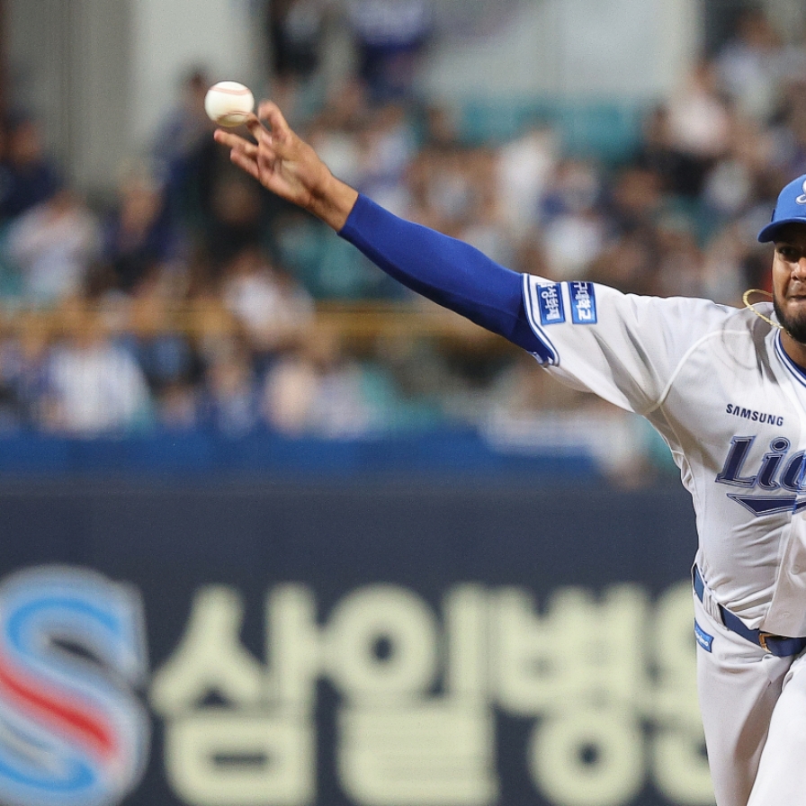 Lions defeat Tigers for 1st win in Korean Series