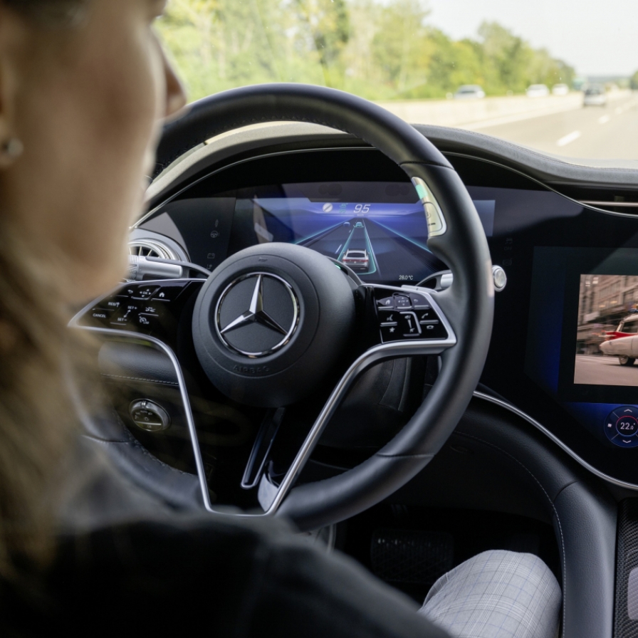 Mercedes-Benz raises Drive Pilot speed limit