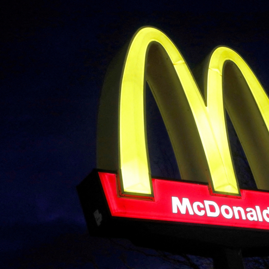 McDonald's global sales fall on muted demand; E. coli outbreak fallout looms