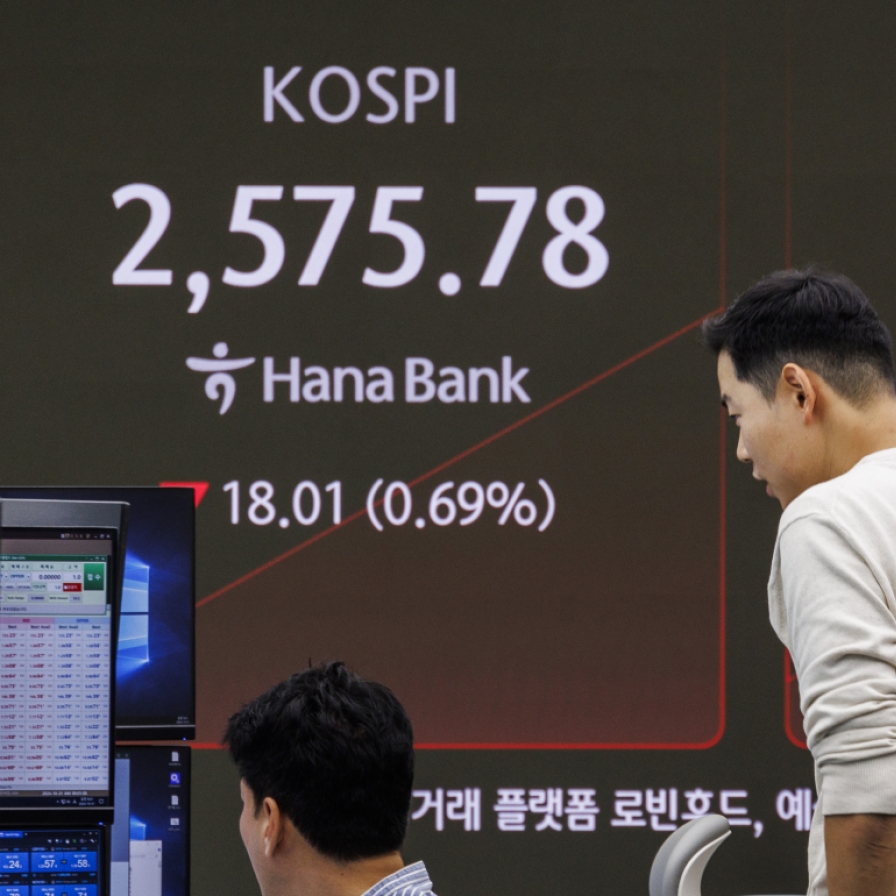 Seoul shares open sharply lower on US losses