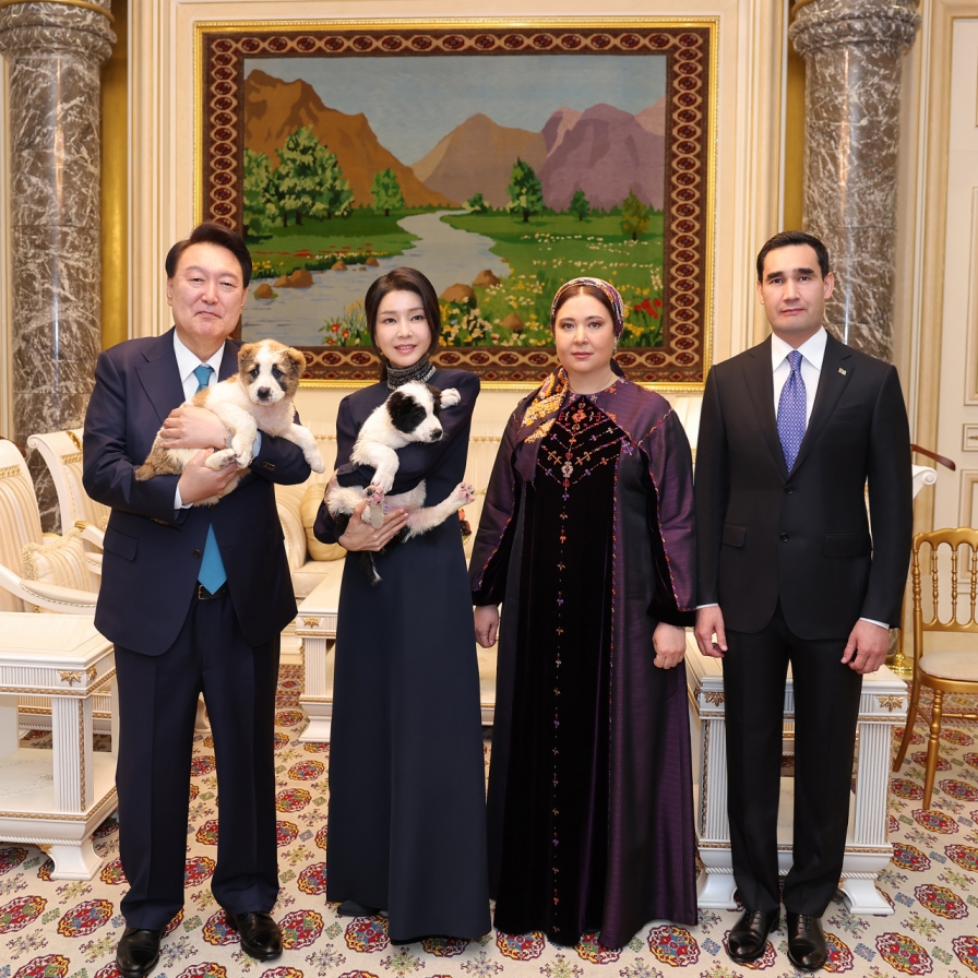 Dogs gifted by Turkmenistan's president move into zoo