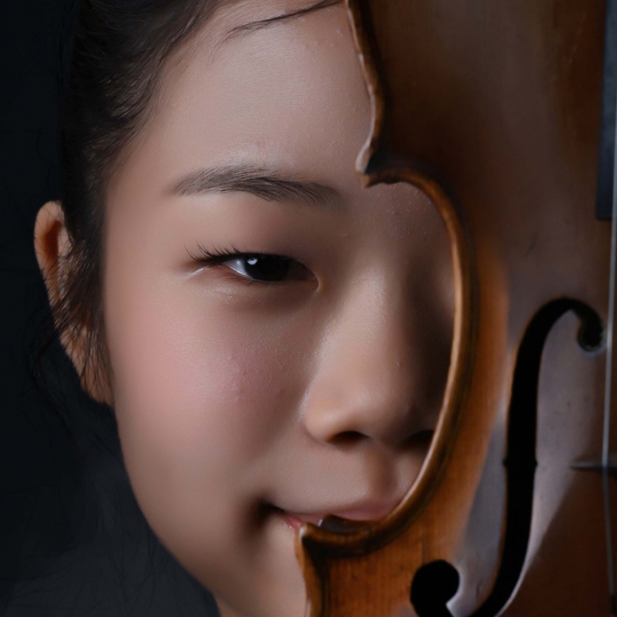 [Rising virtuosos] From Pororo to Paganini: 13-year-old violinist Lee Hyeon-jeong’s journey to the world stage