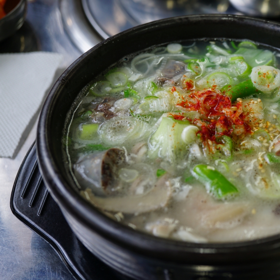 At Gwangcheonok, try North Korean-style sundae gukbap