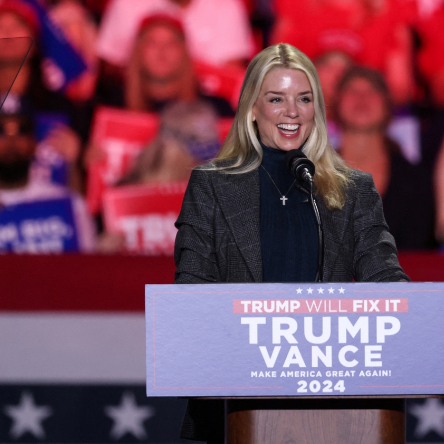 Trump picks ex-Florida Attorney General Bondi as attorney general after Gaetz's withdrawal