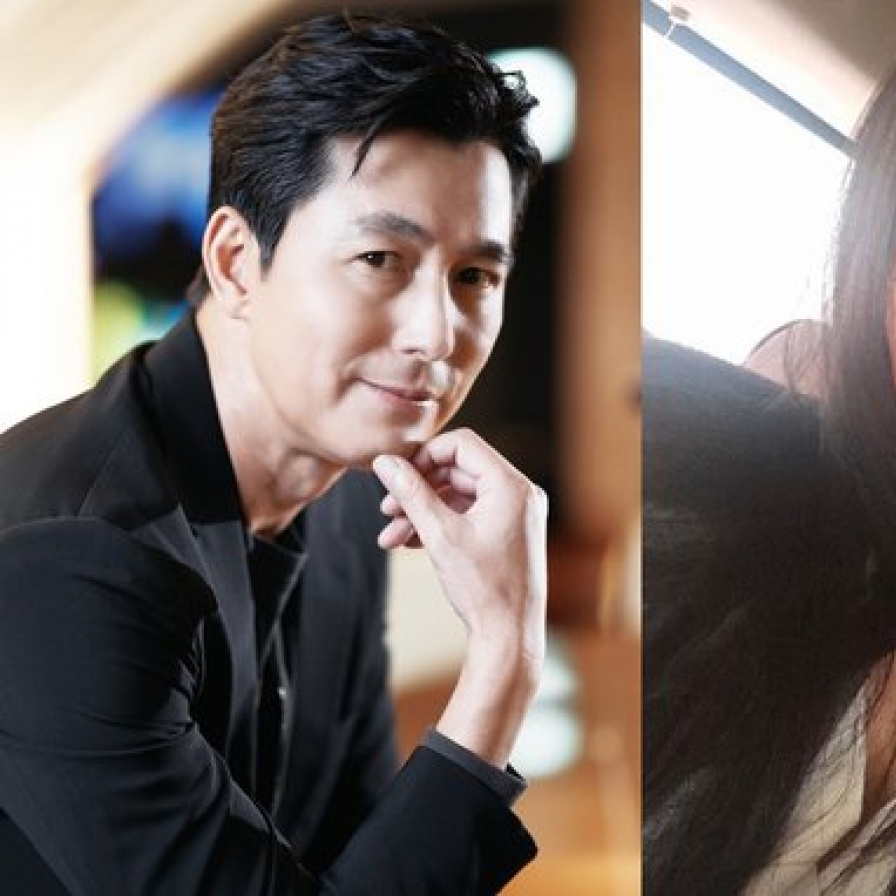 Actor Jung Woo-sung admits to be father of model Moon Ga-bi’s child