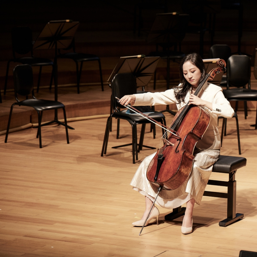 [Herald Interview] Choi Ha-young:  A cellist of many languages, both musical and spoken