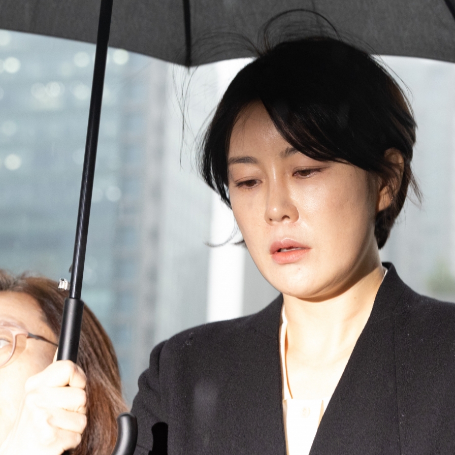 Moon's daughter referred to prosecution over suspected illegal house sharing