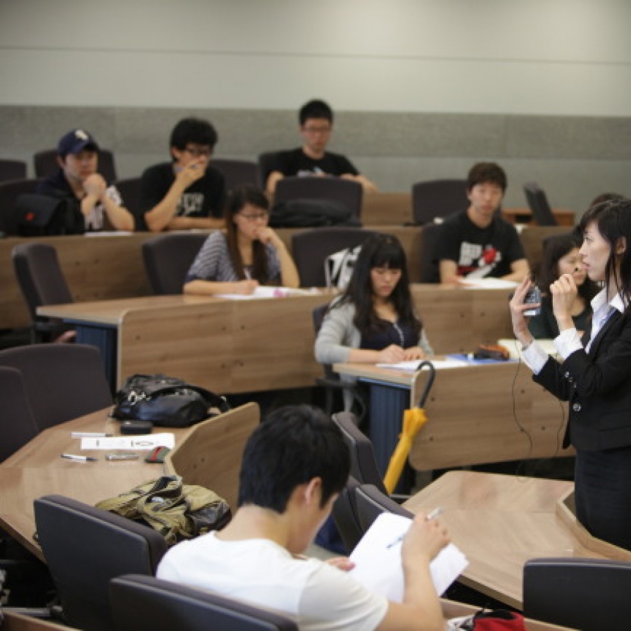 [Eye on English] More Korean universities offer English-only lectures