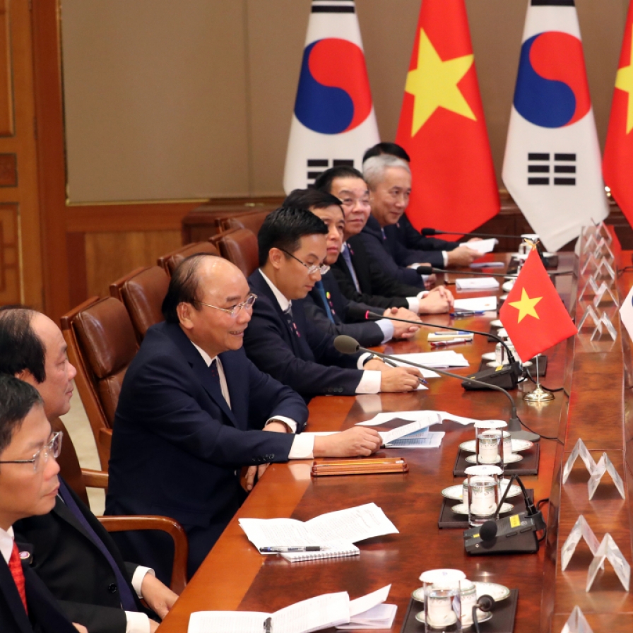 [ASEAN-Korea Summit] Korea, Vietnam pledge cooperation on ASEAN, global issues