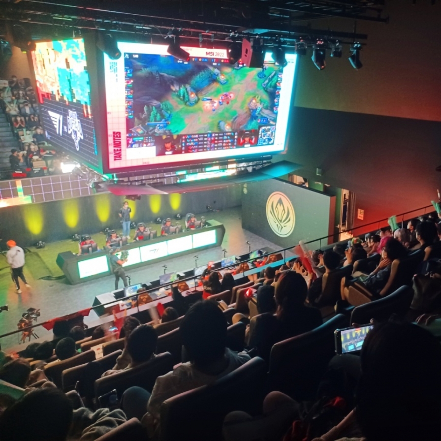 [From the Scene] 2022 Mid-Season Invitational lights up esports arena in Busan