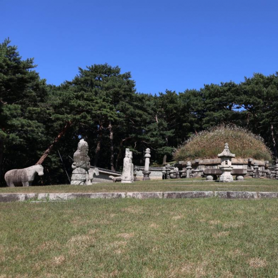 [Visual History of Korea] Joseon royal tombs’ eternal presence in pristine settings