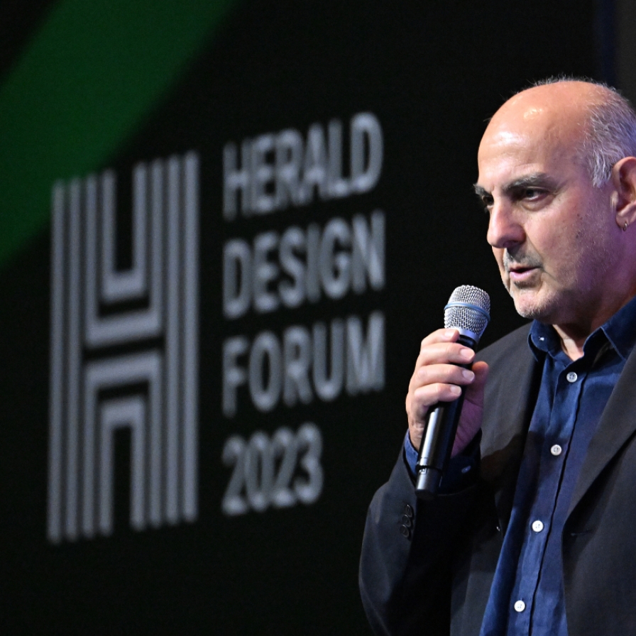 [Herald Design Forum 2023] Fashion designer, architect Francesco Scianni talks aboug defining new fashion trends