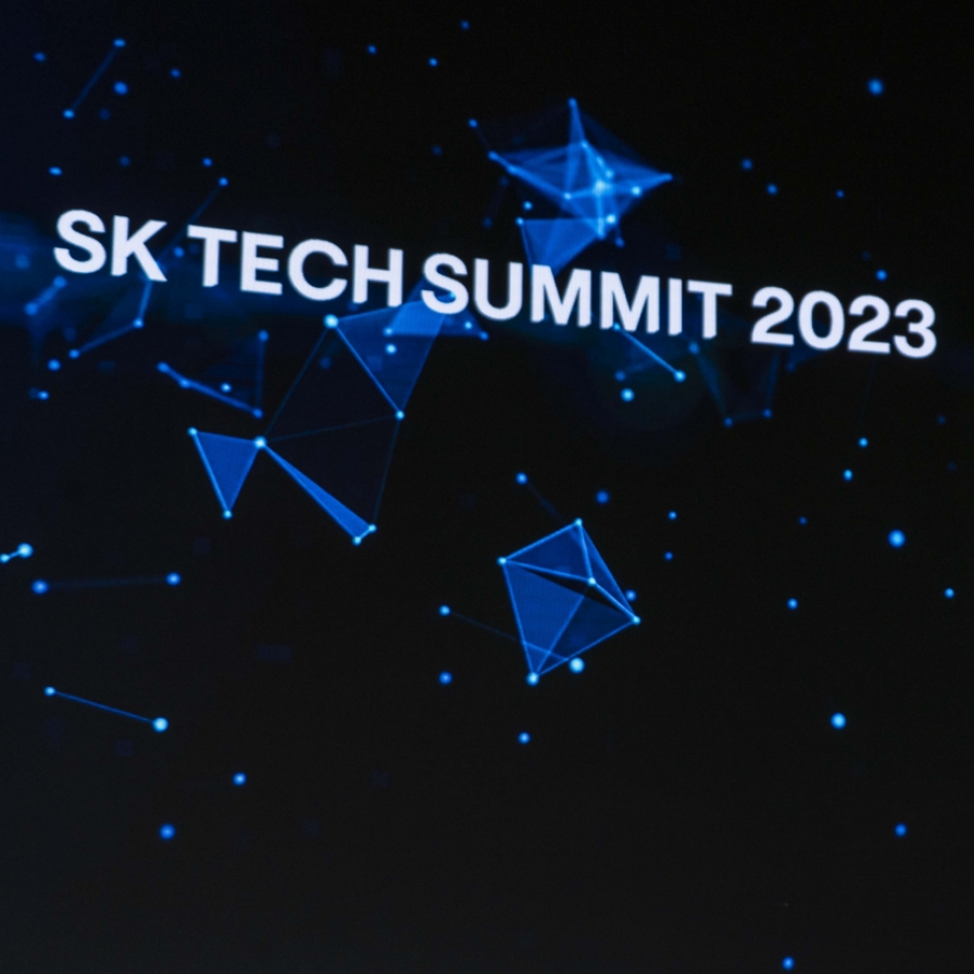 SK Telecom CEO shows confidence in AI-centered growth strategy