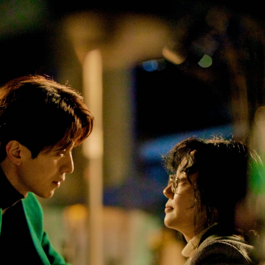 [Herald Review] ‘Single in Seoul’ a bland rom-com about modern single life