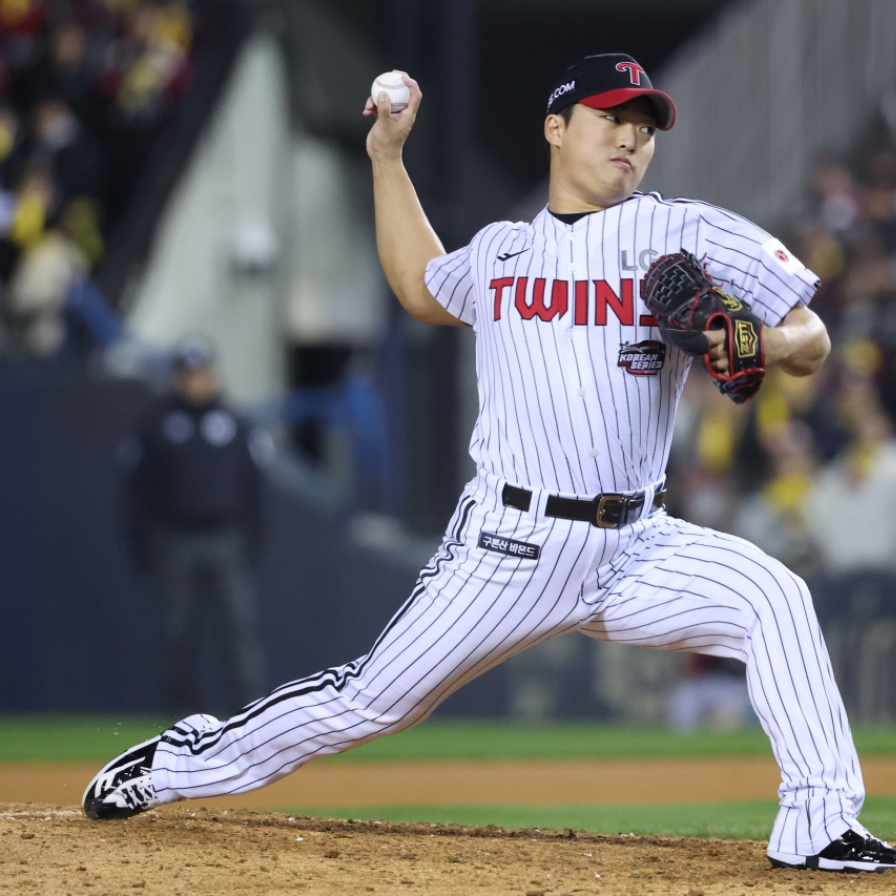 KBO All-Star closer Go Woo-suk posted for MLB clubs