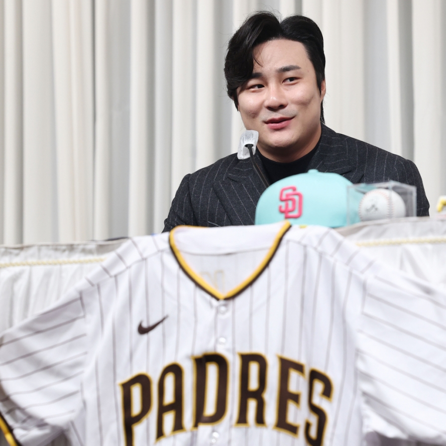 Padres' Kim Ha-seong files charges for blackmail against former teammate
