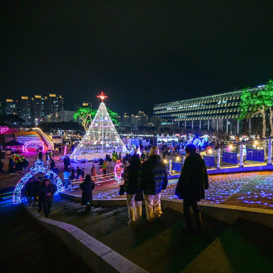 Sejong Light Festival to be extended until mid-February