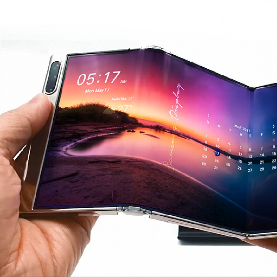 Race heats up for multifoldable phones