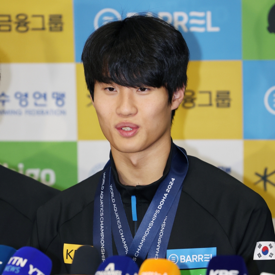 Swimming world champion Hwang Sun-woo eyes Olympic medals