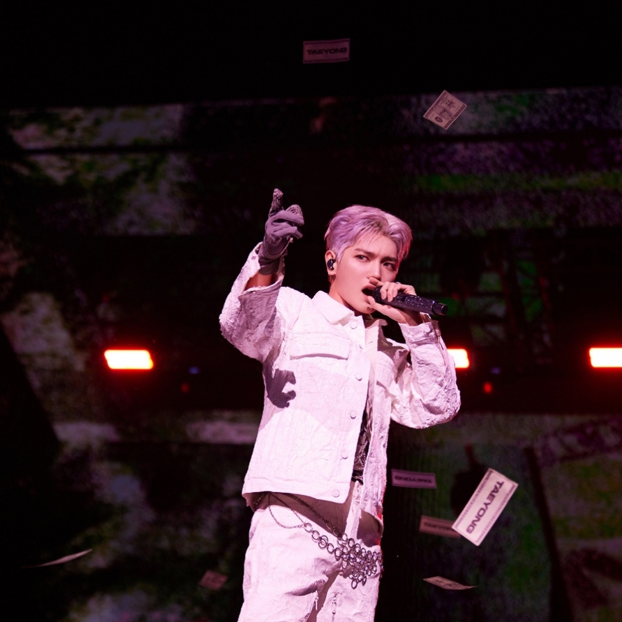 [Herald Review] Taeyong shines as soloist at his first stand-alone concert