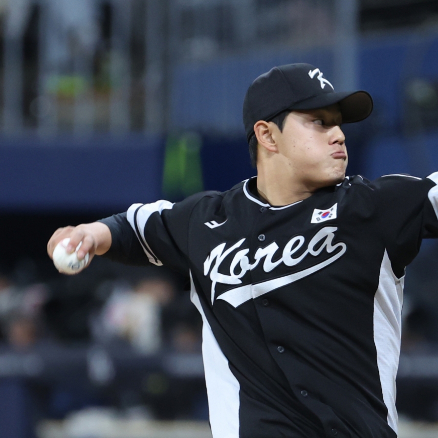 S. Korean pitcher Moon Dong-ju flashes electric yet wild stuff in exhibition vs. Padres