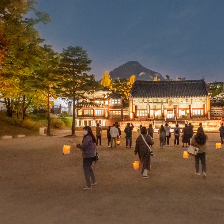 Popular Gyeongbokgung nighttime tours return in April