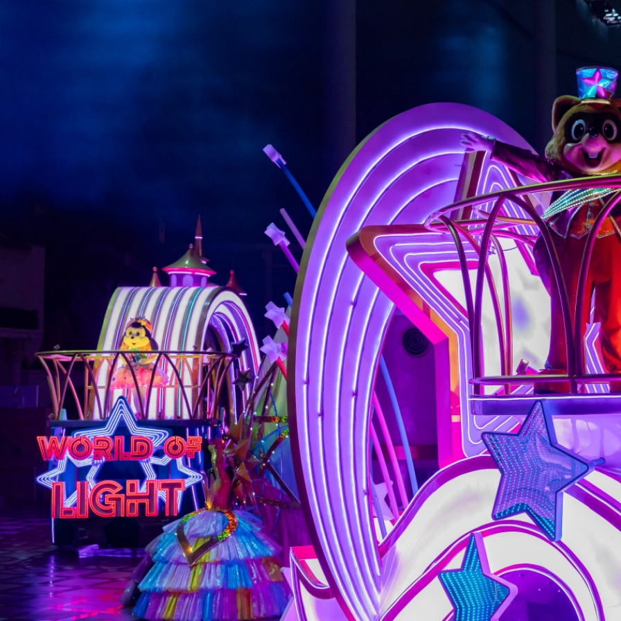 [Photo News] Lotte World Adventure's 35th Anniversary Parade