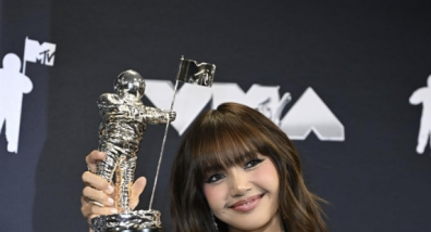 Blackpink's Lisa wins second Best K-pop award at MTV VMAs